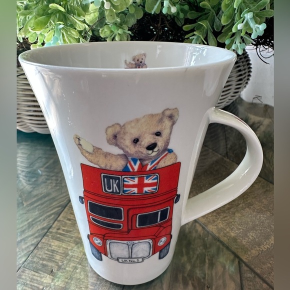 Rather Charming Teddy Bear Coffee Mug Lesser & Pavey British UK Fine Bone China - Picture 1 of 6